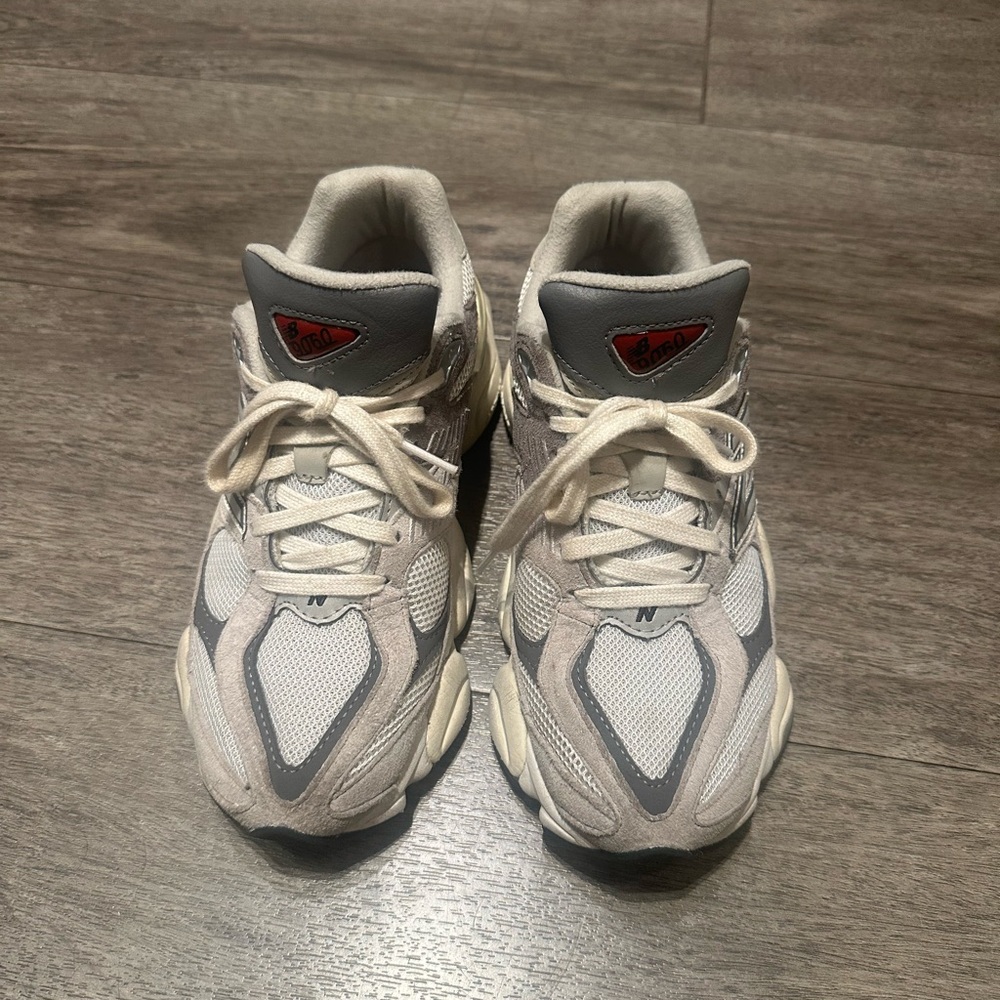 New Balance 9060 Grey